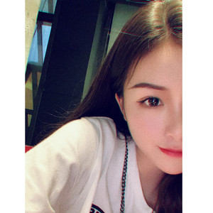 《吃老师的奶头》
